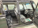 もちろん展示車は、ルームクリーニング済みのピカピカの状態です。お客様のご来店をスタッフ一同心よりお待ちしております。