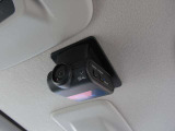 ドライブレコーダーの。インカメラ(車室内カメラ)です。車両側後方を記録します。