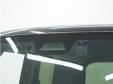 ◆Honda SENSING◆ カメラ等装置で精度の高い検知能力を発揮、安全運転を支援します。ステアリング上のコントローラーに注目!