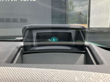 ヘッドアップディスプレイ装備車です