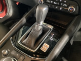 全てのトランスミッションのメリットを兼ね備えた理想的なAT、それがSKYACTIV-DRIVE(スカイアクティブドライブ)です。「滑らかな変速」「ダイレクト感あふれるシフトフィール」そして「低燃費」です!