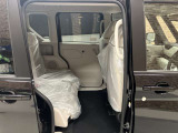 ■POINT■写真で見るよりも現車を 現車をみると写真で見ていたイメージとは少し違う部分もございます。また写真ではわからなかった車の魅力にも気づくことができるので、ぜひご来店ください!