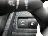 パノラミックビューモニター付きです。車両を上から見たような映像をディスプレイオーディオ画面に表示。運転席からの目視だけでは見にくい、車両周辺の状況をリアルタイムでしっかり確認できます。