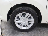 タイヤサイズは165/65R14になります。溝数は約4ミリです。