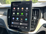 Bluetooth・iPhone・iPad等接続可能です。単独でネットにつながっている為アプリも落とせます。停車時にはYouTubeが見れます。待ち時間に携帯の充電やギガを気にせず見れます。