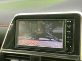 停車時にテレビ視聴が可能。移動時間を有効活用して、お子様の笑顔を増やせるかもしれません。安全のため、運転中の視聴はお控えください。