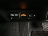 ETCが付いてます。ETC搭載車しか通過できないスマートICが利用できるようになりますよ!現在スマートICの設置箇所も増えてきているので、高速道路利用の幅が広がりますね☆