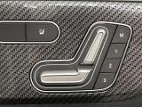 ●メモリー付きパワーシート:あなたに合わせたシートポジションが3つまで登録可能!フルパワーシートだから座席調整も楽々♪お好みのシートポジションで、ストレスないドライブをお楽しみください。