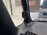 運転席から車体左側を確認するための「ピタ駐ミラー」が付いております。細かい使いやすさにもこだわっております。