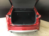 トランクスペースです☆いろいろな使用方法がありますね!シートを倒すと大きな荷物や長い荷物などたくさん積めますよ☆