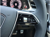 Audi正規ディーラーが高品質をお約束。高度な訓練・教育を受けたAudi専任メカニックが、100項目にもおよぶ精密な点検を実施。すべてクリアしたAudi車だけ、あなたのお手元に届けられるのです