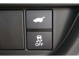 パワーテールゲート装備!荷物を持っていてもスイッチ一つでテールゲートの開閉が可能です!パワーテールゲートは運転席からも操作することが可能です!