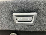 便利な電動トランク!