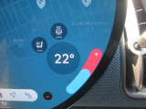 運転席・助手席にシートヒーター装備済でございます!