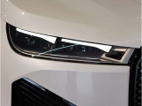 エンジェルアイ、イカリングと呼ばれるBMWのライトの正式名称は「コロナリング」です。一目でBMWとわかる伝統のデザインです。