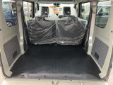 普段のお買い物やレジャーでの使用時にも、十分な荷室スペースを確保しております。