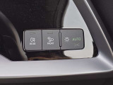 ●スイッチ類・ダイヤル類など細部までこだわりを感じ取れるインテリアです。Audiでは触感開発チームがございます。クリック感は操作する喜びを感じていただけます。
