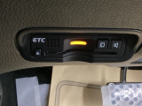 【ETC車載器】カードを挿すだけでゲートをスルー。利用には車両情報を登録する「セットアップ」が別途必要です。