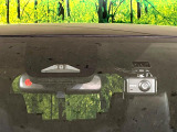 【トヨタセーフティセンス】走行中に前方の車両等を認識し、衝突しそうな時は警報とブレーキで衝突回避と被害軽減をアシスト。より安全にドライブをお楽しみいただけます。
