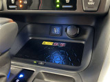 ディスプレイオーディオへのUSB接続ポートは、ワイヤレス充電にも対応しています!