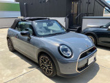 MINI認定中古車は第三者品質評価制度も採用しております。AIS方式による車両品質評価制度も導入し公平な車両コンデション評価を行うことにより車両品質の透明性を高めると同時に更なる信頼と安心をお届けします