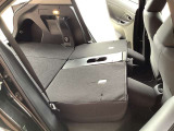 シ-トを格納すると、広大な荷室が便利に使えます。