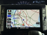 鮮明な地図表示で、運転中の視認性が抜群です。スムーズなナビ操作で、安心して目的地へ向かうことができます。