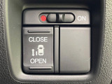 【パワースライドドア】スマートキーや運転席のスイッチでスライドドアの開閉が可能♪電動だから力を入れてドアを開ける必要が無く、小さいお子様でも、重い荷物を持っている時もラクに開け閉めできます♪