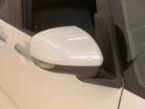 第三者機関の検査員が検査を行った上で発行する「車両状態証明書」付き。クルマの状態を細部までチェックし、わかりやすく表示しているので、安心&納得してご購入いただくことができます。