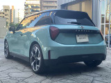 お車でお越しの際は、首都高速6号線・加平ICより5分、環状7号線沿いにございます。