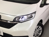 【LEDヘッドライト】大光量で夜道や雨の日の安心感を高めるLEDヘッドライト。周囲の明るさに応じて自動点灯・消灯/ライトの消し忘れも防げるオートライトコントロール付!