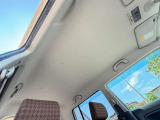 全車ルームクリーニングを行ってご納車いたします!専門業者の協力で見えるところだけではなく、細部まで行き届いたクリーニングを行っております!気持ちのいいご納車をお届けできるよう準備を心がけております!