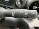 スムーズな操作で、安全な車線変更をサポート。視認性の高い表示で、周囲の車に自分の存在を知らせます。