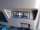 高速道路でも便利なETCです。料金所がスムーズになりますよ!