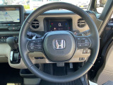 扱いやすいハンドルで運転しやすいです!!
