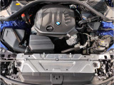 【BMWクリーンディーゼル】市場をリードするディーゼルエンジン。低回転ステージ専用ターボが走り出しから効果的に過給を行いスムーズな発進加速や低燃費を実現。ディーゼルの常識を超えたスポーティな走りを!