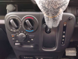 店舗にて現車の確認もいただけますので、お電話で在庫のご確認の上是非ご来店ください!