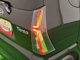 精悍なカスタム専用デザインのLEDリヤコンビネーションランプ(LEDストップランプ)で省電力・長寿命化を実現。