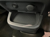 品質には自信があります!ハッピーの品質・キレイなお車をお届けさせていただきたい!そんな気持ちでキレイに仕上げております。フロアマットなどの清掃はもちろん、シート下なども徹底的に清掃しております。