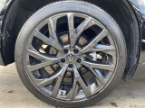 夏タイヤ 235/45R21