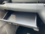 ♪収納たっぷり小部屋たっぷり!色んなところに収納BOX付いてます!物をたくさんしまっておけるのは便利ですね♪