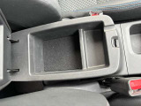 運転席収納スペース
