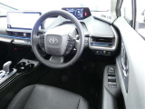 高級感のある運転席回り♪乗っていて落ち着けるデザインです。もちろん使い勝手もとても良いです。