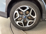アルミホイールです。足元が引き立つので、車全体のイメージがアップしますよ!