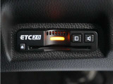 スマートインターチェンジを利用するに必須なETC車載器も付いています。あとはETCカードを差していただくだけで、煩わしい料金所でのお支払いも不要となります。