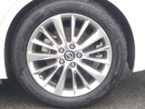 18インチアルミホイール!!格好良くてホイールがあなたの愛車をいっそう輝かせます☆