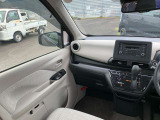 ☆内外装クリーニング☆車の隅々まで徹底的にクリーニングを行っておりますので内外装ともに綺麗な状態でご納車いたします!