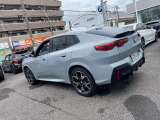 ご納車前には、BMWを熟知したメカニックによる100項目の点検・整備を行います。不具合箇所、交換時期に達している部品に関しましては、全て当社負担で交換してからのご納車となります。