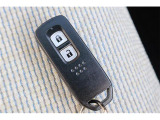 いまや必須のスマートキーも装備!施錠、解錠、エンジンスタートも身につけているだけで可能です!