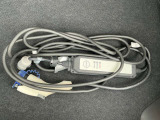 充電ケーブルも付いています。